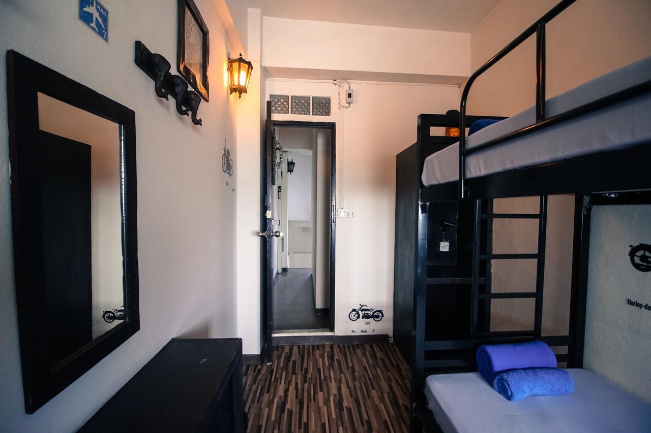 Yha Bangkok Downtown @ Station S3 Hostel Bagian luar foto