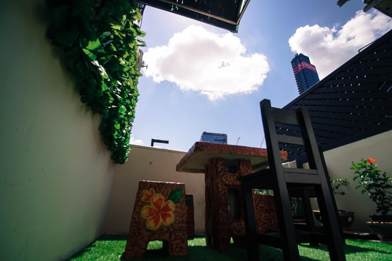 Yha Bangkok Downtown @ Station S3 Hostel Bagian luar foto