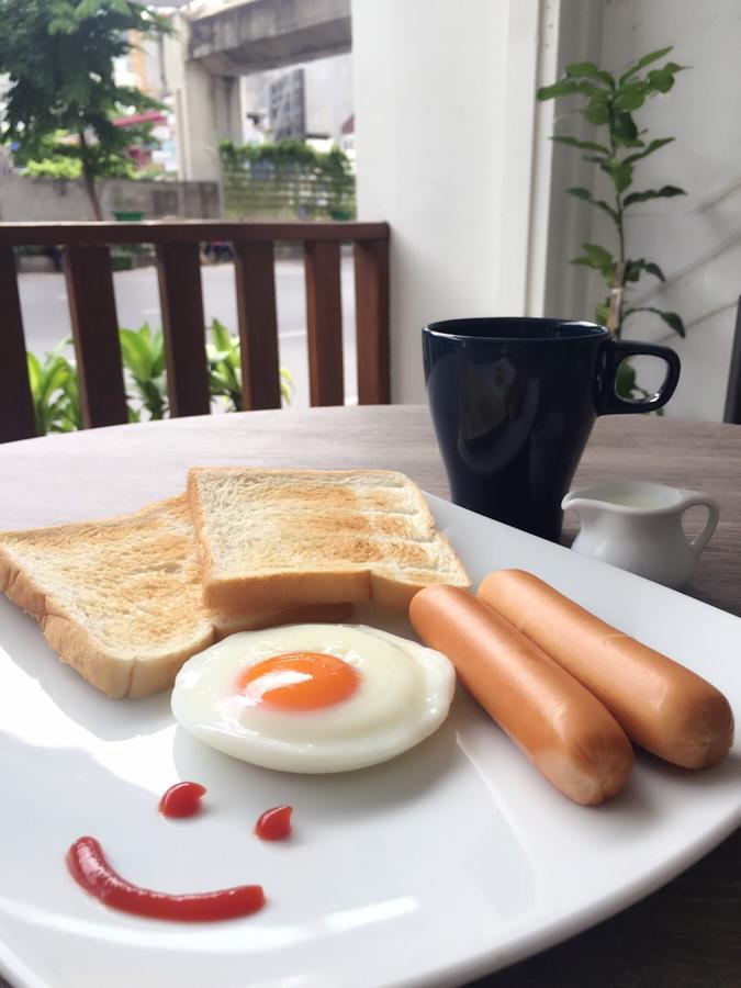 Yha Bangkok Downtown @ Station S3 Hostel Bagian luar foto